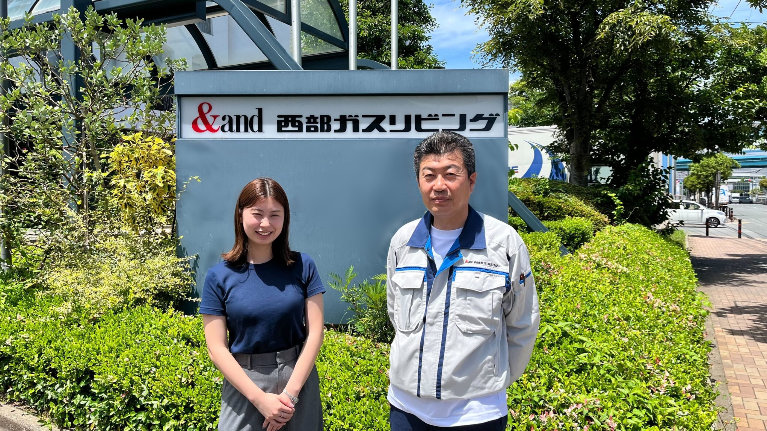 郵送費用年間80万円削減！さらに担当者も2名から1名へ